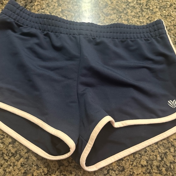 BNWT Forever 21 Shorts - Picture 1 of 5